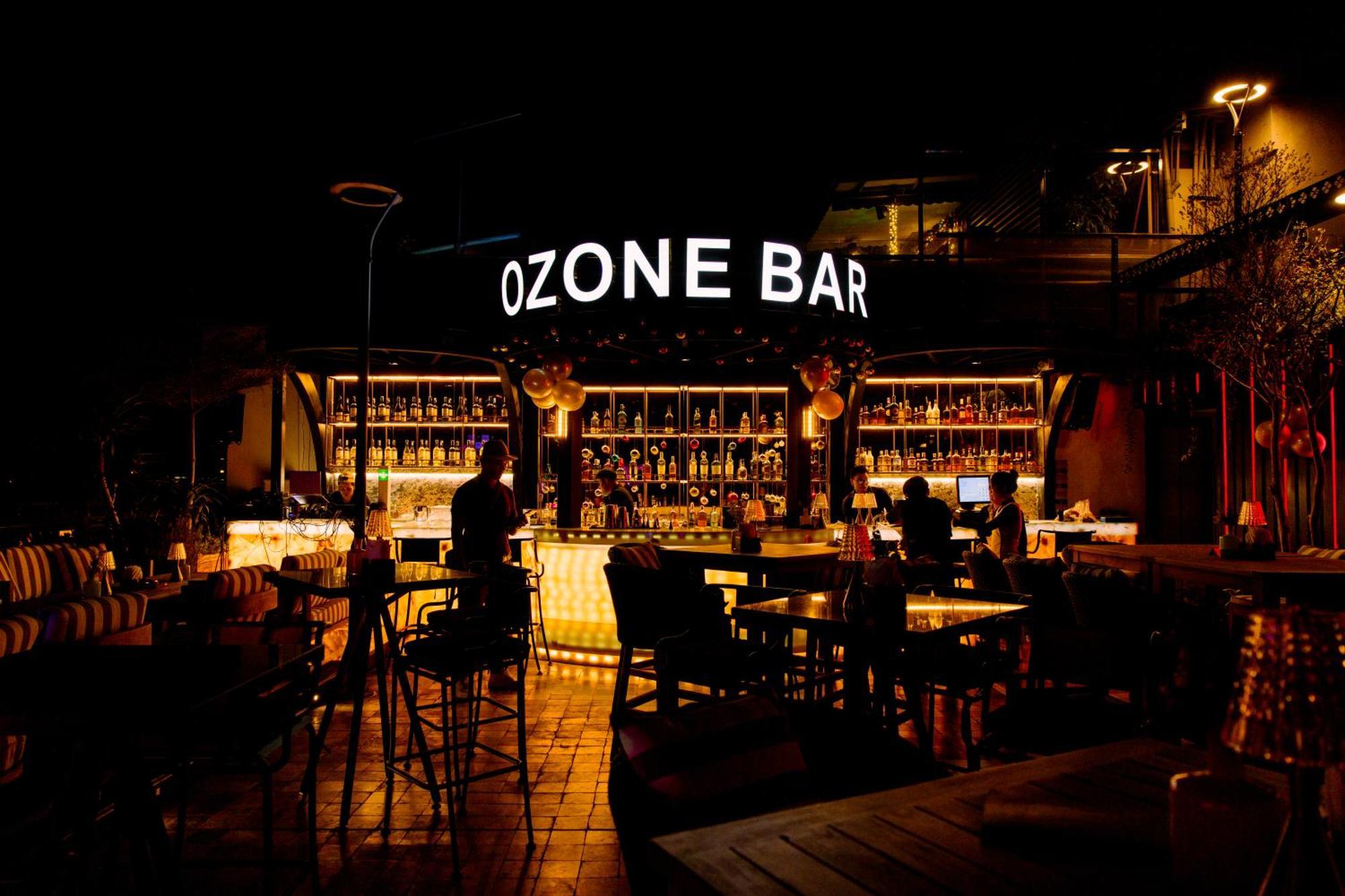 Grand Hotel Du Lac Ханой Екстер'єр фото Ozone Bar